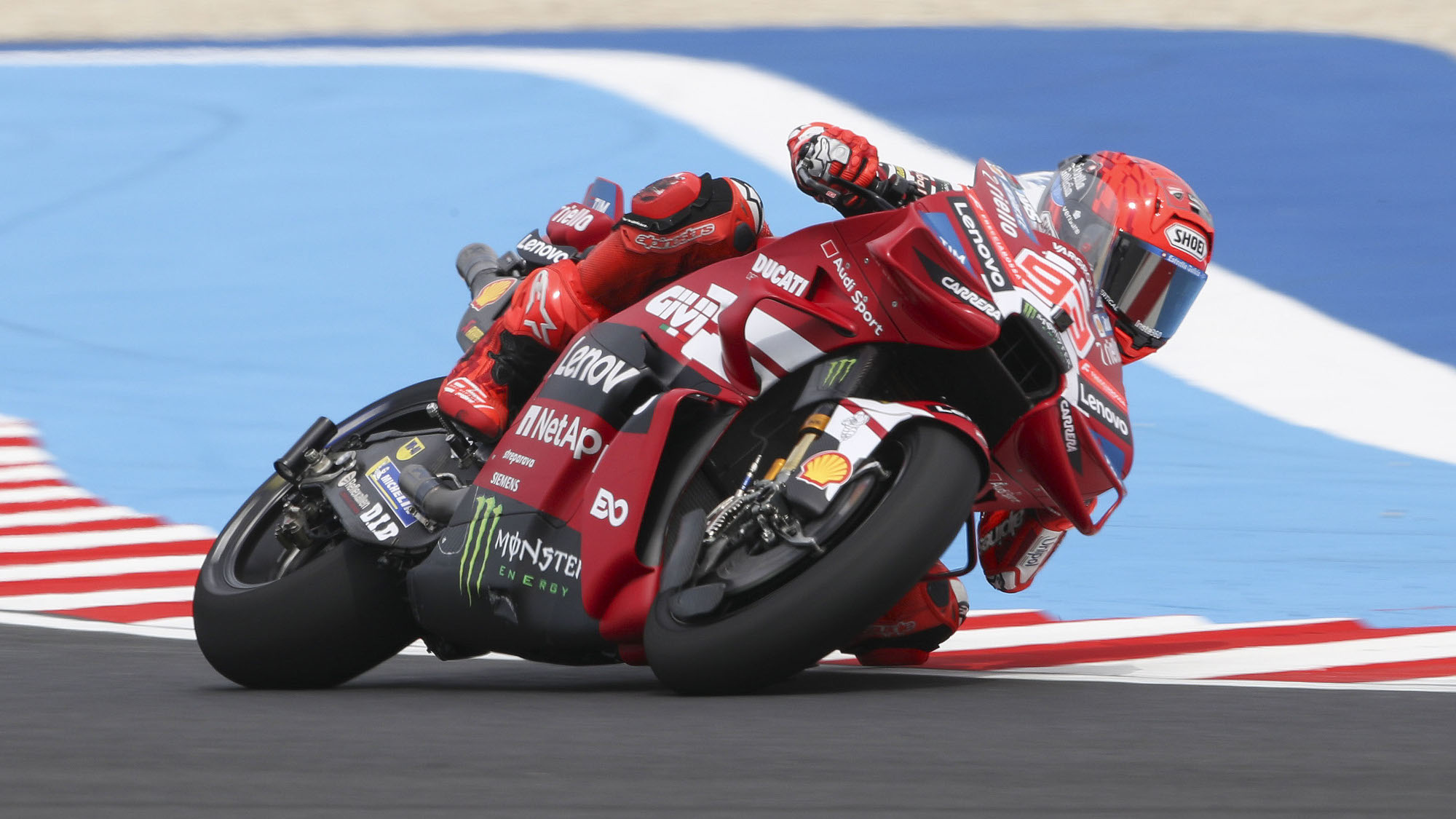 MARC MÁRQUEZ, POLE POZISYONU ILE GERI DÖNDÜ!